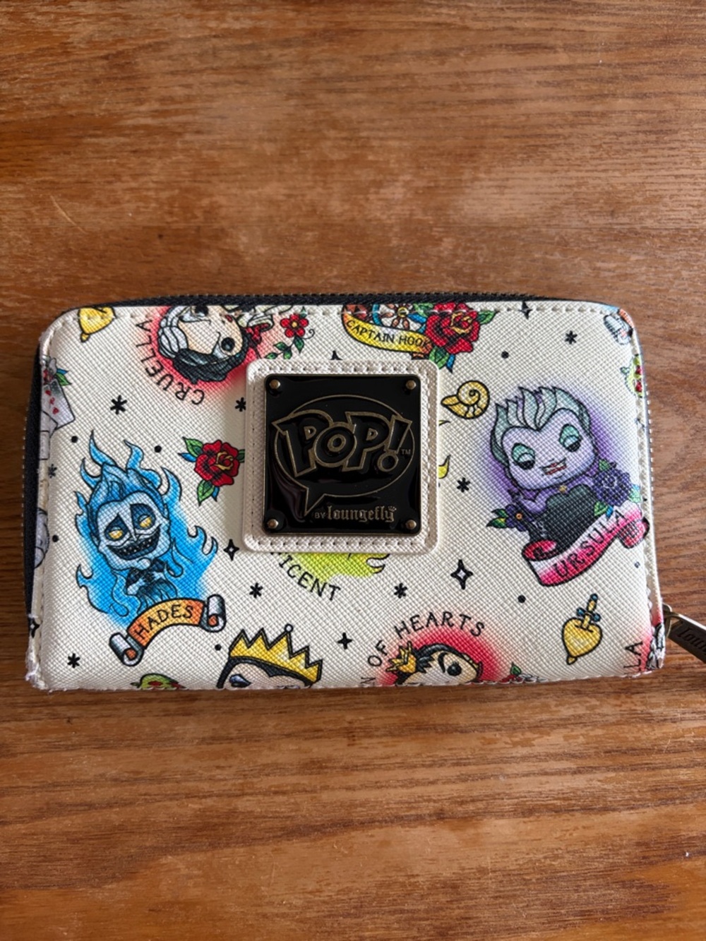 Loungefly White Multi Disney Villains Pop! Zip Wallet